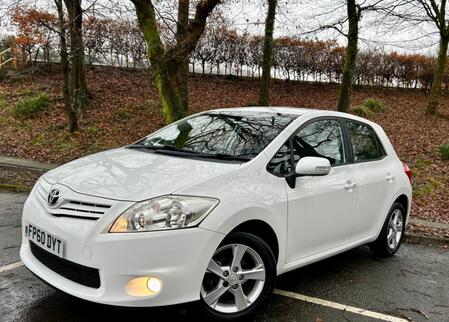 TOYOTA AURIS 1.6TR**AUTOMATIC**ONLY 42K-13 TOYOTA STAMPS-1OWNER-ULEZ**STUNNING CAR**