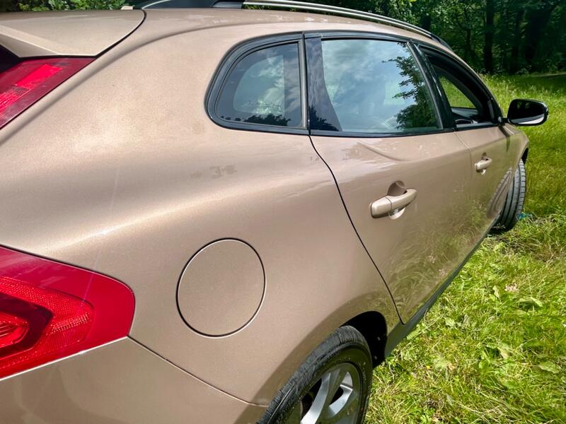 VOLVO V40 CROSS COUNTRY