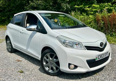 TOYOTA YARIS 1.3 VVTI*TREND EDITION*1OWNER+DEALER-CAM-FTSH-BT-2KYS**SUPERB EXAMPLE BIG SPEC**