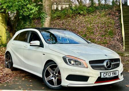 MERCEDES-BENZ A CLASS 2.0 A250**Engineered by AMG**1OWNER FMBSH-PANROOF-E/SEATS-CAM**VERY RARE FIND,BEAUTIFUL!**